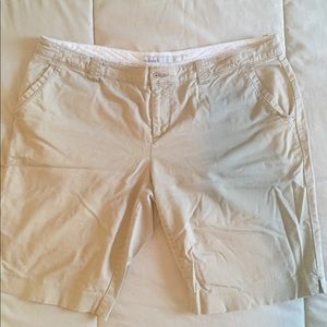 Khaki women’s shorts